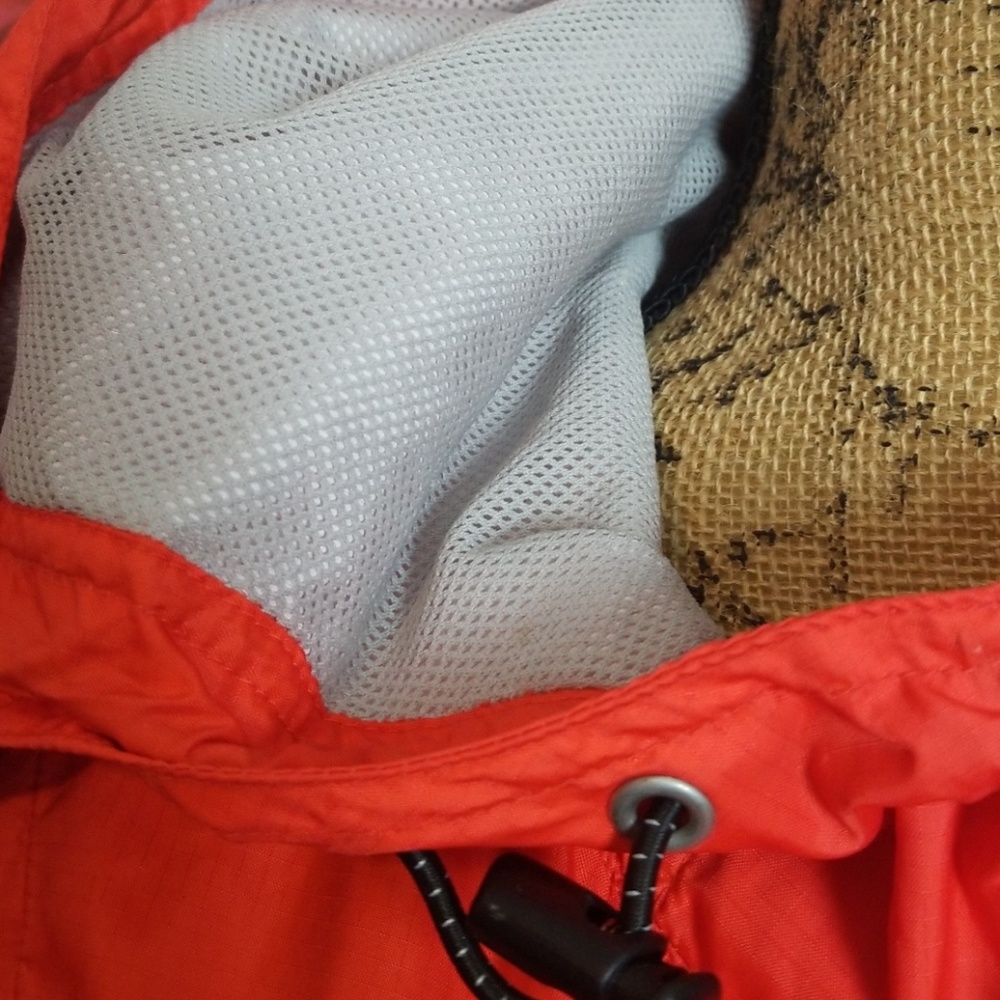Vest - Picture 3 of 3